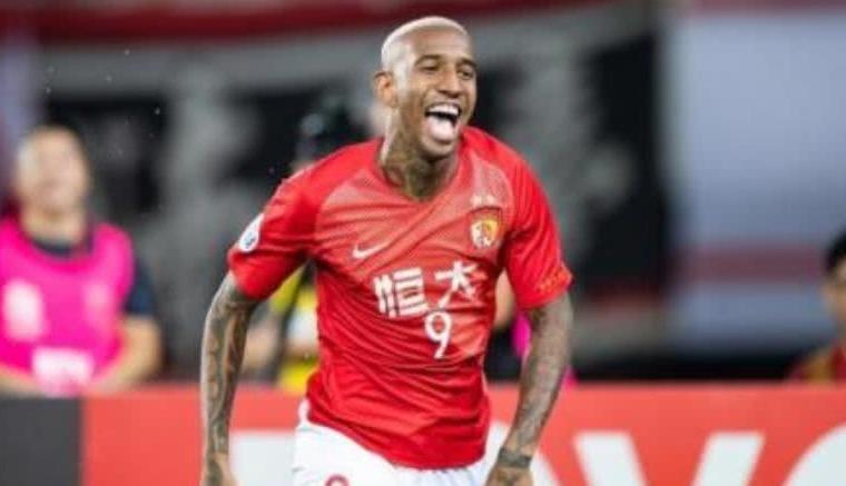  那不勒斯死亡三小展威力，南方之狮登顶积分榜